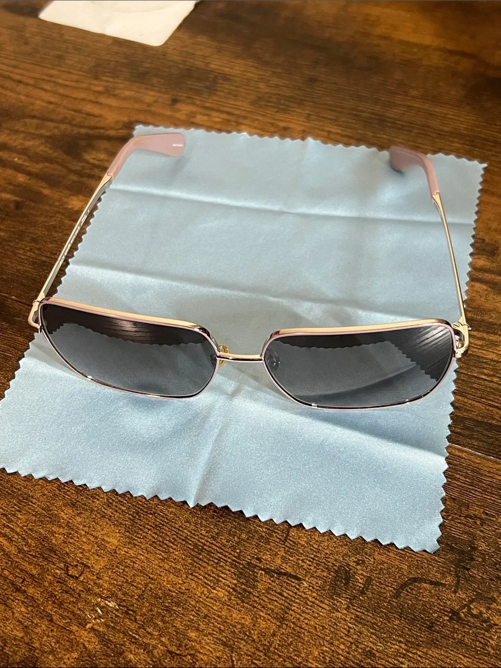 Women’s Kate spade Slim Metal Frame Sunglasses in Pink with case